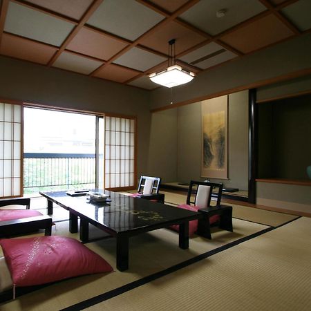 Hotel Ooedo Onsen Monogatari Yamanaka Saichoraku Kaga  Esterno foto